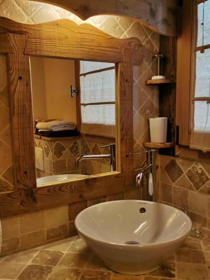 Petit chalet individuel de caractère Megève Extérieur photo